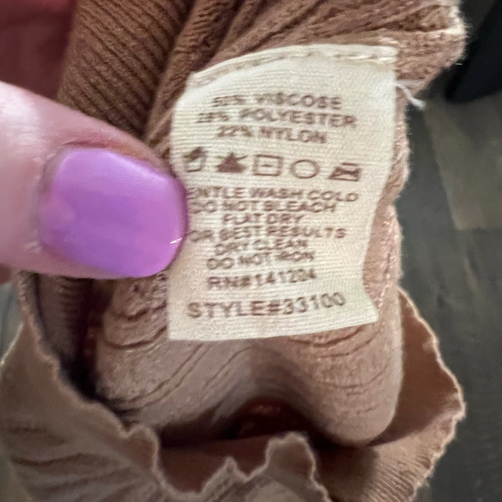 Tan Knit Sweater with ruffle sleeves from Hem & Thread size Medium - Picture 3 of 3